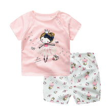 Load image into Gallery viewer, Newborn Baby Clothes Set - foldingup