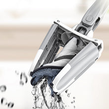 Load image into Gallery viewer, Microfiber floor mop - foldingup